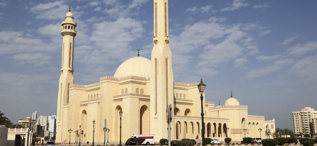 مسجد الفاتح في ضاحية السيف